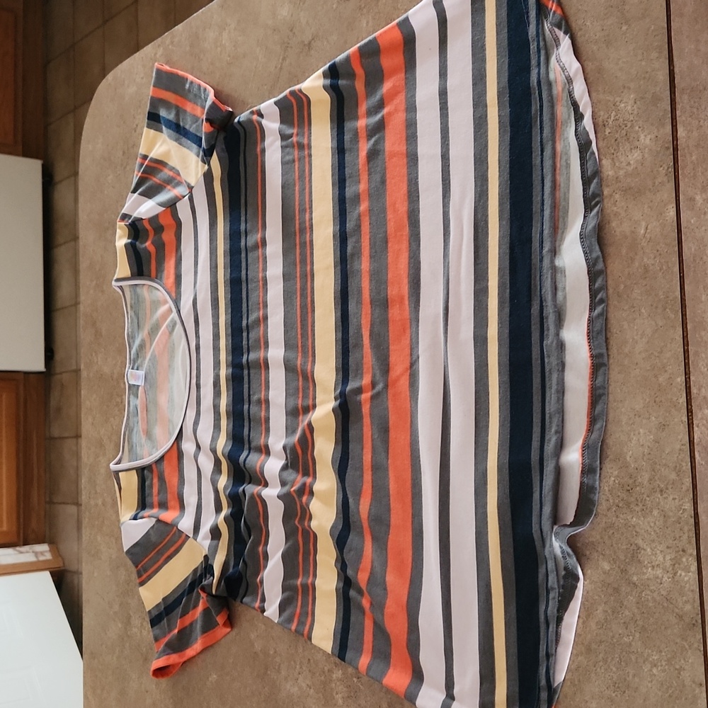 Lularoe shirt